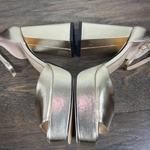 CHELSEA CREW Chaser Metallic Platform Heels in Gold Sz 38 US Sz 7 NWOB - Picture 5 of 7